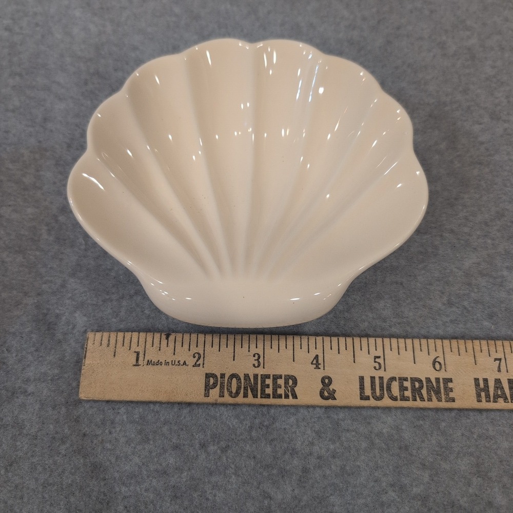 Vanilla Shell Soap Dish Plate Small‎ Decor Tray Coastal Cottagecore Jewelry - Picture 3 of 3